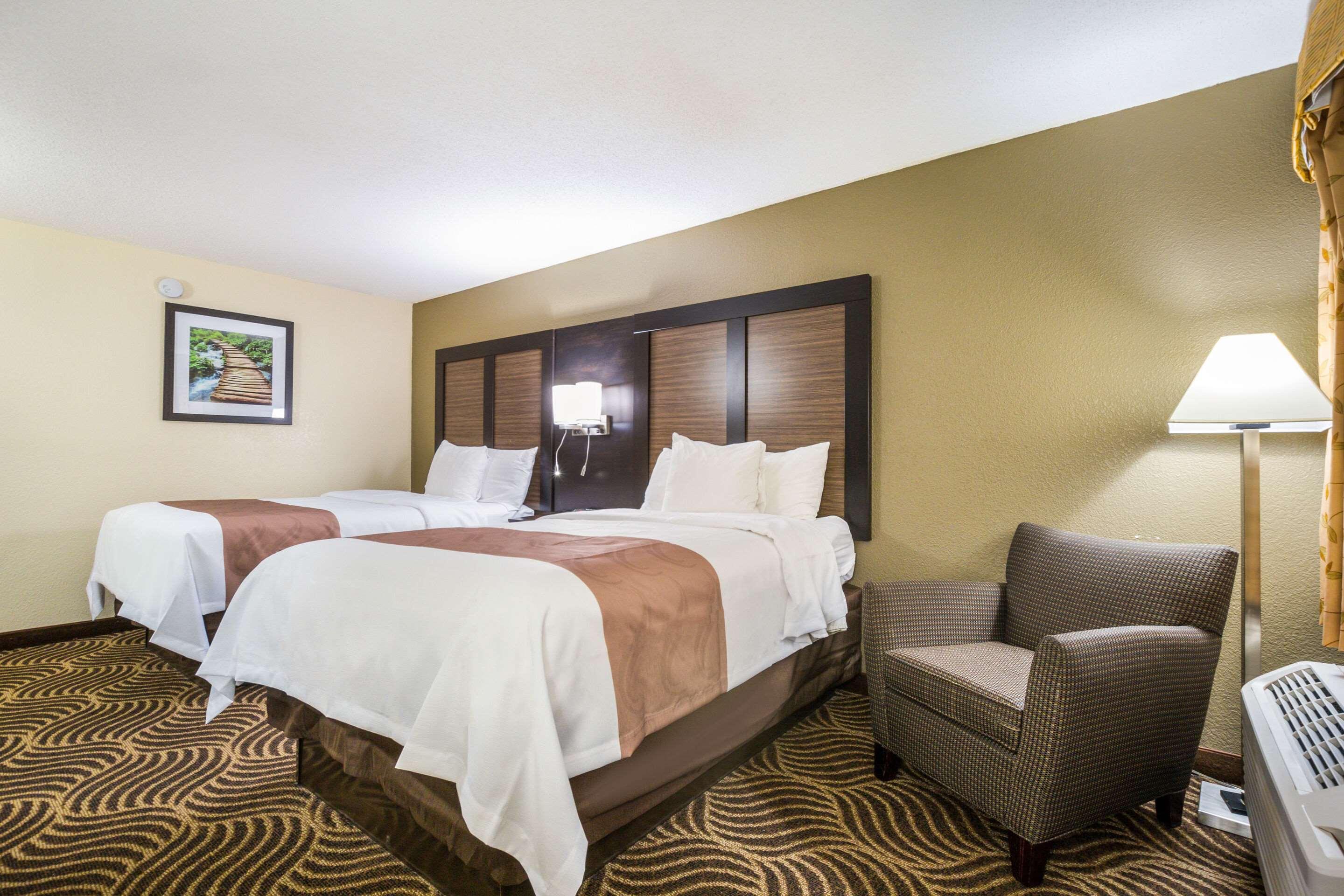 Quality Inn & Suites Florence - Cincinnati South Exteriér fotografie