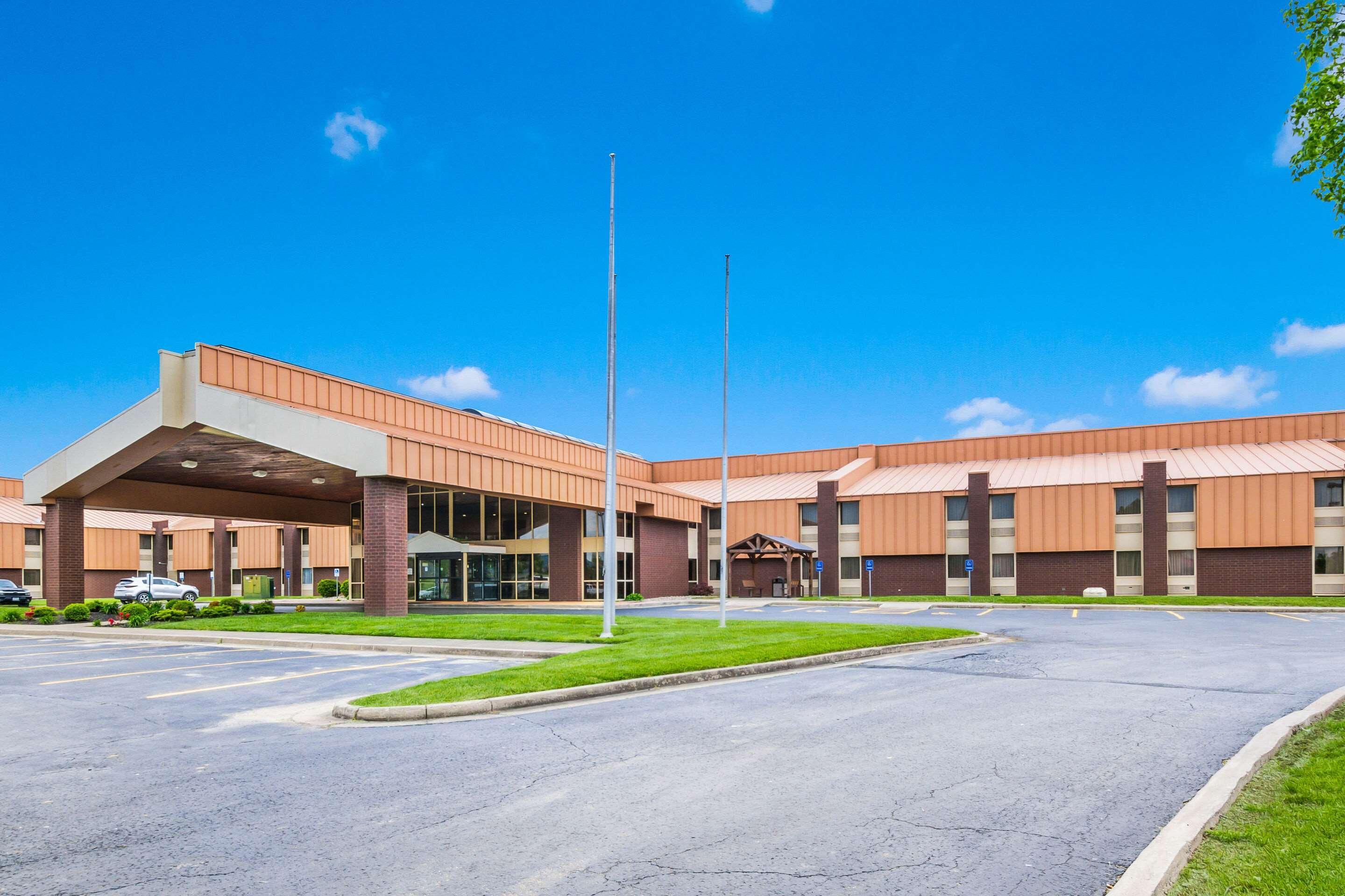 Quality Inn & Suites Florence - Cincinnati South Exteriér fotografie