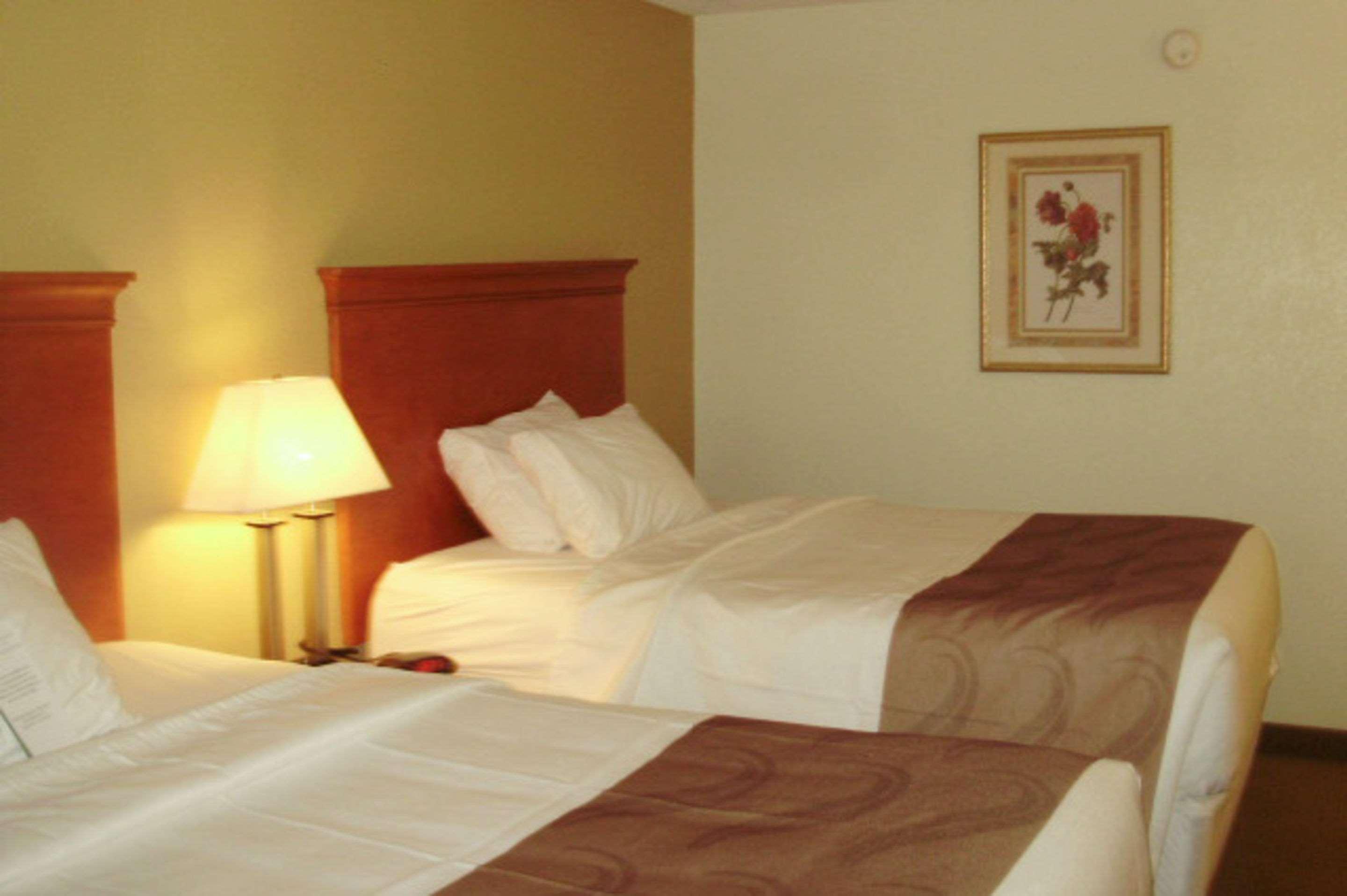 Quality Inn & Suites Florence - Cincinnati South Exteriér fotografie