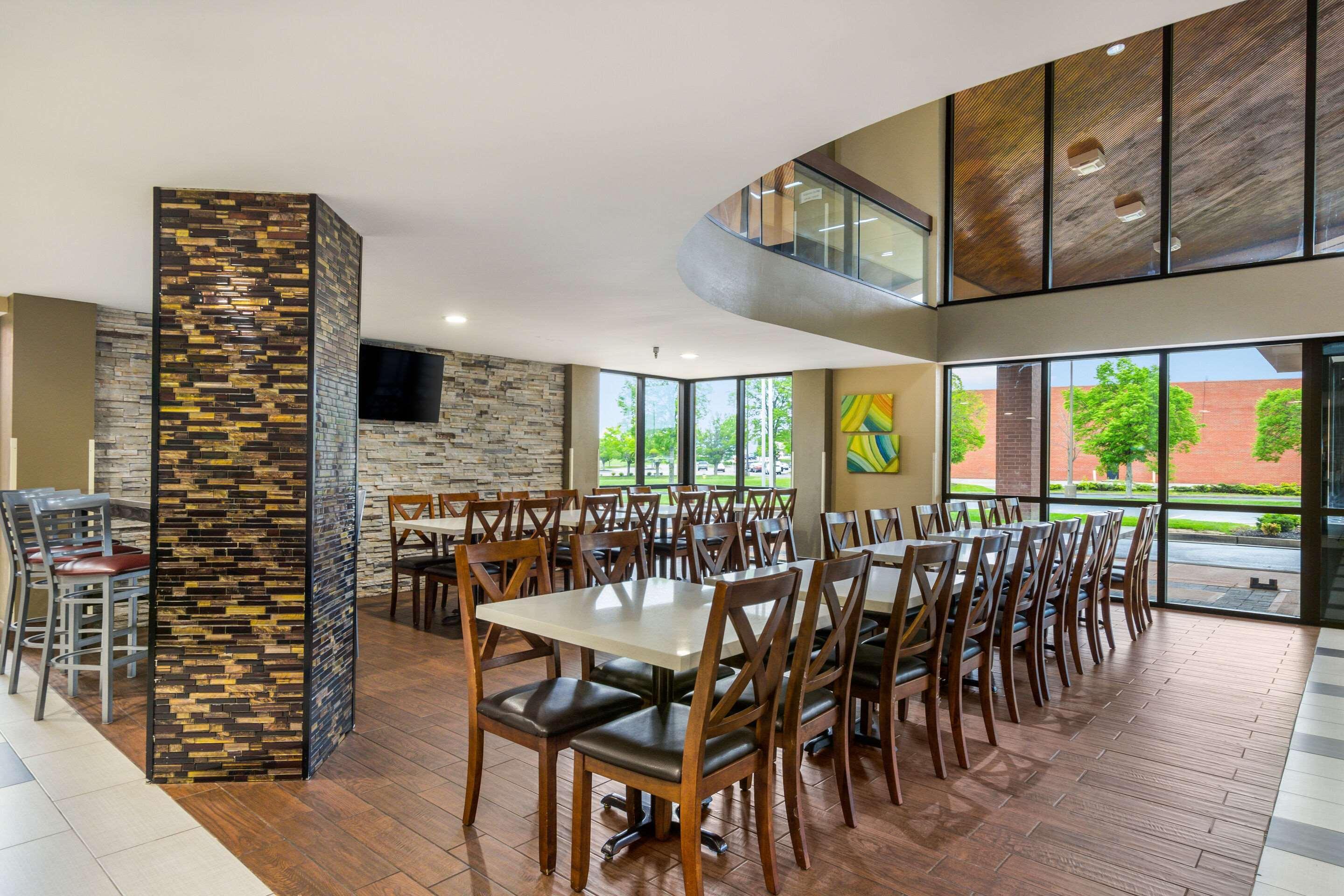Quality Inn & Suites Florence - Cincinnati South Exteriér fotografie