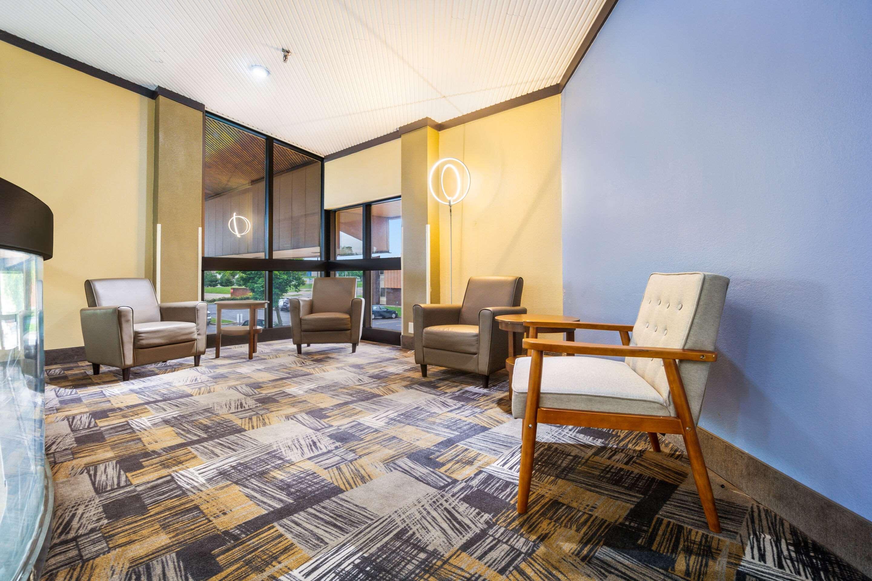 Quality Inn & Suites Florence - Cincinnati South Exteriér fotografie