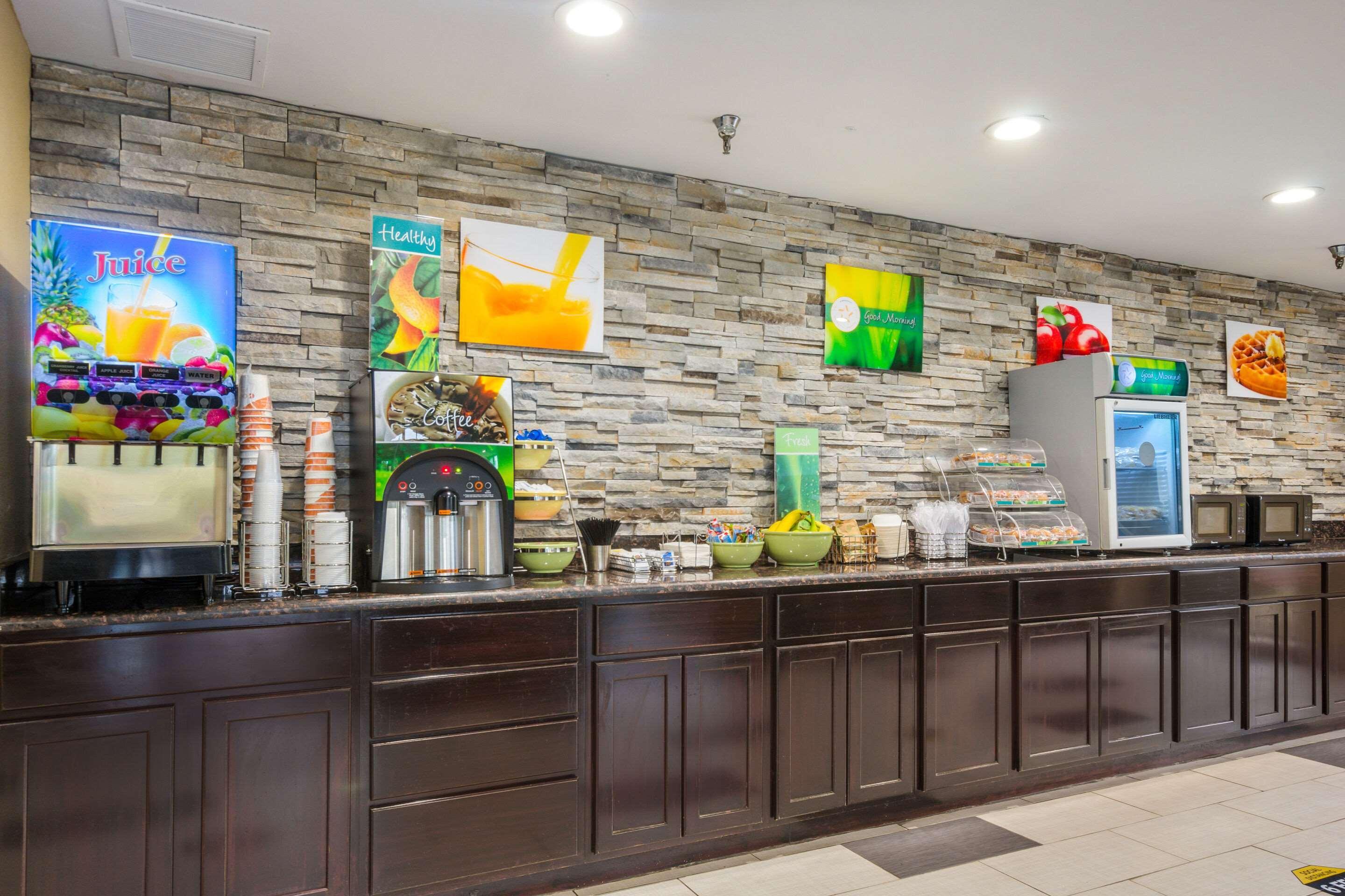 Quality Inn & Suites Florence - Cincinnati South Exteriér fotografie